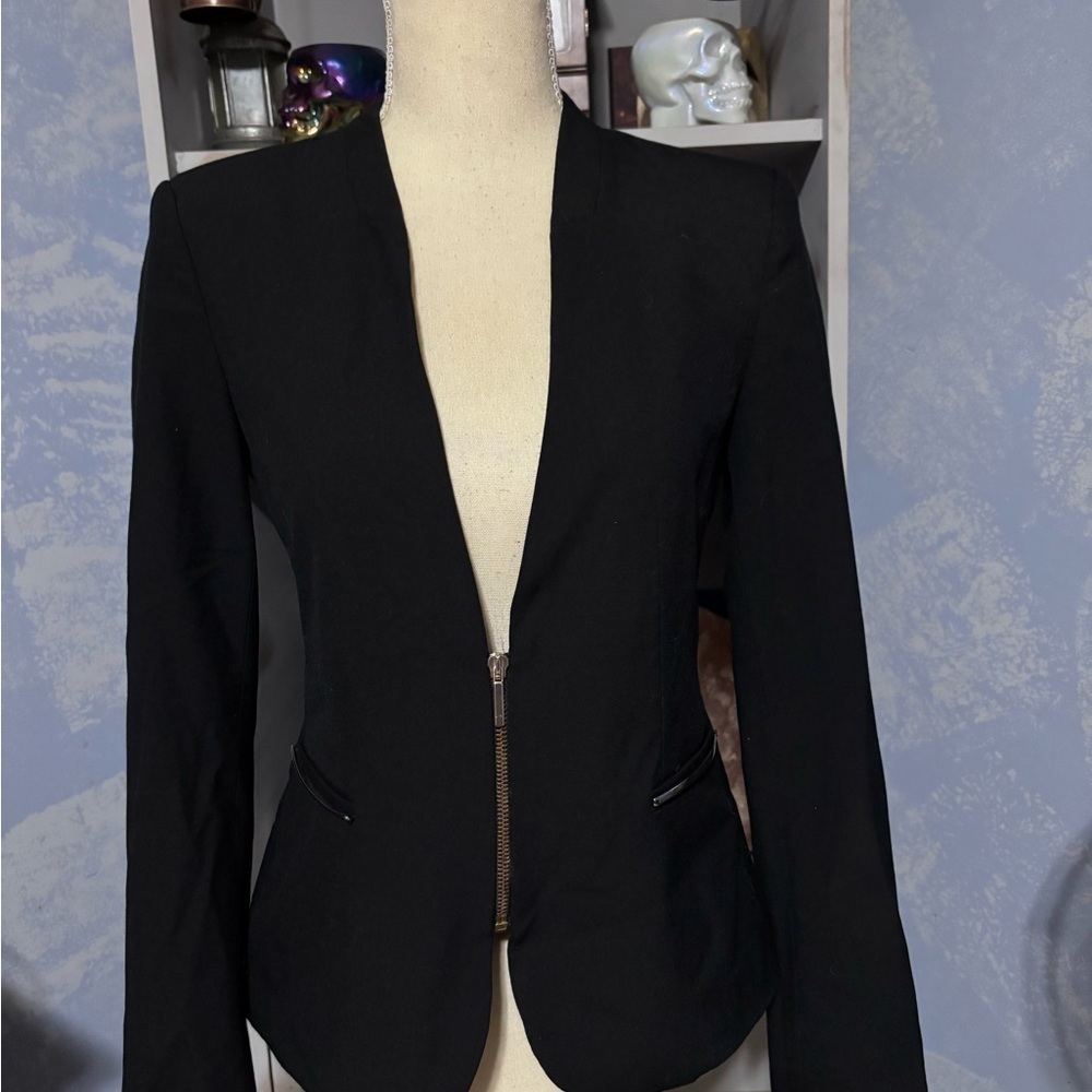 Zara Black Zip Front Blazer XS Tailored Minimalist Work Office Jacket - Picture 2 of 11